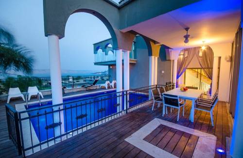Migdal Israel Hotel