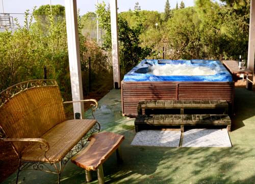 Ani'am Israel Hotel